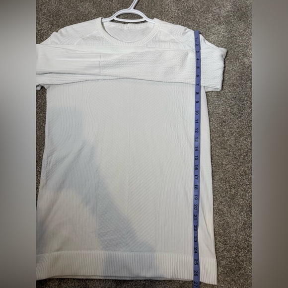 Women’s Lululemon Ribbed Long Sleeve - Picture 7 of 7